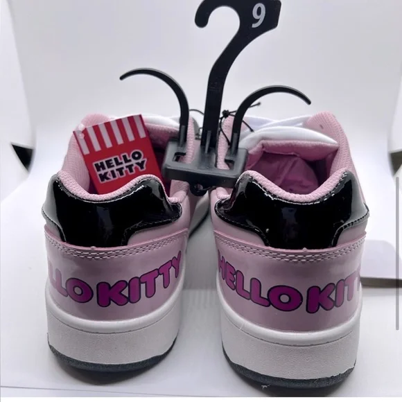 Hello Kitty NWT PINK Women’s Sneakers size 9 - 9.5 NIB - Picture 4 of 6